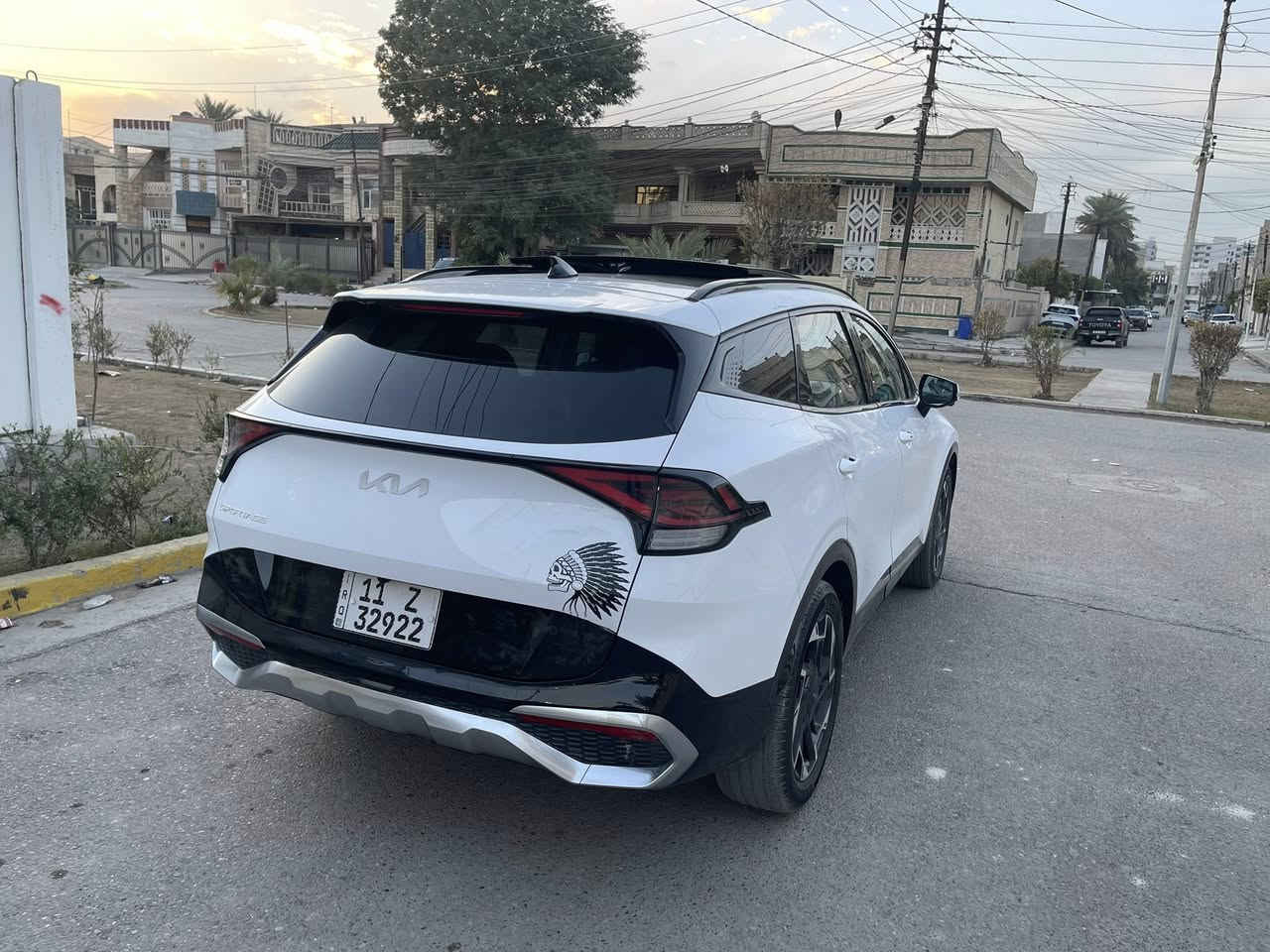 السلام عليكم
سبورتج 2023 واود امريكي 

فئه برستيج prsteg 

اعلى فئه بالسبورتج 

فول مواصفات للاخير 

 بصمه

جلد

بنورما

 تربريد تدفئه  مقاعد

اربع كامرات 360 درجه

السياره ذره مواصفات نقص مابيه

مفوله واحد على واحد

السياره  بيه فقط نص بنيد صبغ وربع جاملغ فقط

ليبل واحد بدون تبديل

السياره جديده جداً بدون نقوصات

ماشيه 17 الف فقط 

 السعر 215 وبيه مجال للشرايه

مكان بغداد الكراده ساحه الواثق

‏‭0771 439 4323‬
