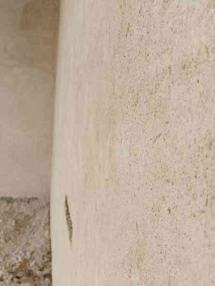 خلفه لبخ جص وبورك 
متفرغ حاليا 
عملي بابل فقط 
***********
