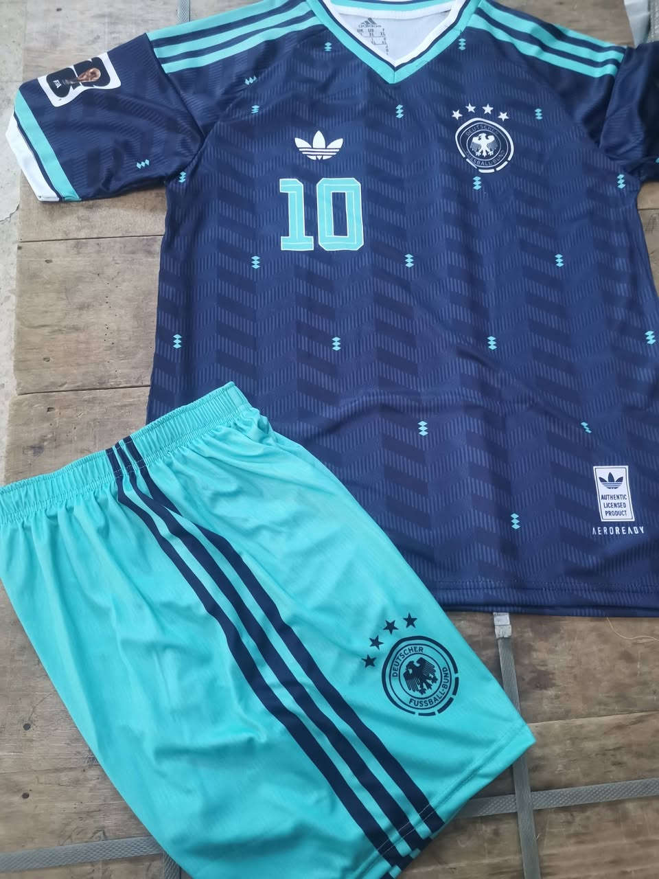 مصنع #ريڤيرا للملابس الرياضيه
متاح المانيا الكحلي و المانيا الأبيض خامه روزيتا جاهزه علي الشحن للتواصل فون وواتس
01224385862
https://t.me/Elghrbawy_clothing_company


**إذا كنت صاحب هذا الإعلان وتريد حذفه لأي سبب، رجاءا أرسل رسالة إلى الدعم الفني**