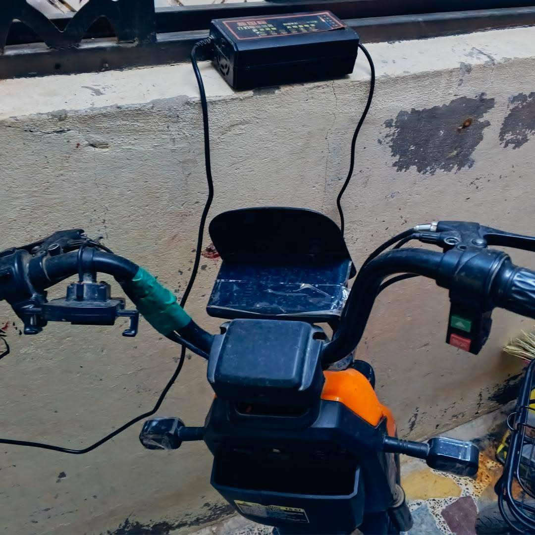 سلام عليكم اخوان عندي دراجه ارتسعه جديده مستعمل بيهه عشر ايام السعر 170 اليحب يجي رقم الهاتف بكاني بغداد مدينه الصدر ***********
