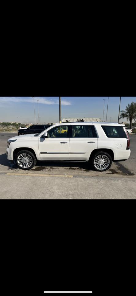 سلام عليكم كاديلاك 2018  مكفوله ماشيه 100 الف رقم اربيل للبيع سعر مناسب ***********
