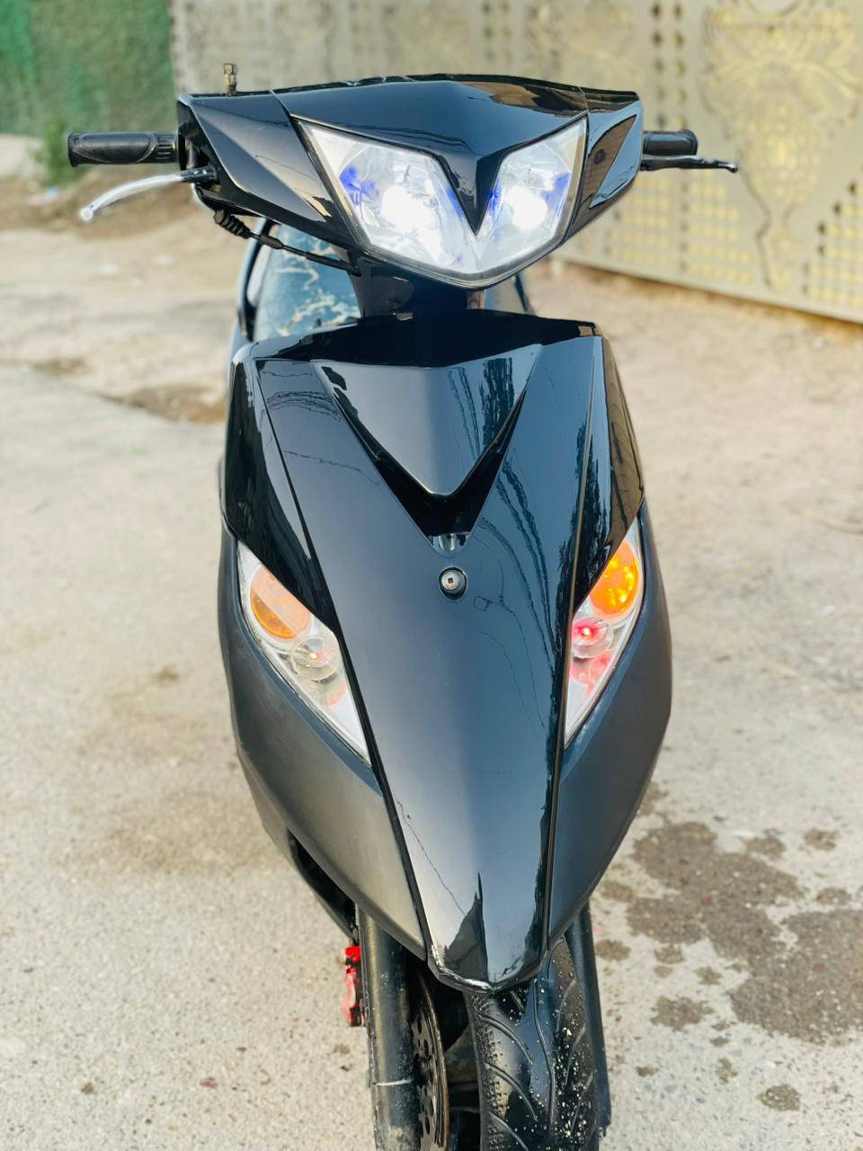 السلام عليكم للبيع دراجه ثعلب ١٤٠ شغاله اي نقص مابيه
مجفته تجفيت مضبوط وبيه ضمان
كهربائيات كله شغاله ماناقصه برغي
مكاني تاجيات 
السعر 325 وبيه مجال
الاستفسار ***********
