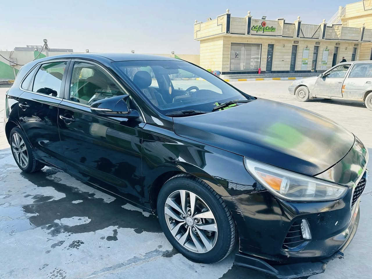 سلام عليكم
النترا GT للبيع 
موديل 2019
وارد امريكي ظرر دعامية + بنيد 
شاصي +لغود كفاله
تبريد ❄️ 
تدفئه 🔥 
تبريد وتدفئة بالمقاعد + الستيرن
محرك 2000 gdi
ماشية 136
رقم بغداد تحويل مباشر
مكان السيارة / الفلوجة 
سعر المطلوب 117$وبيه مجال 
للاستفسار *********** واتساب
***********
