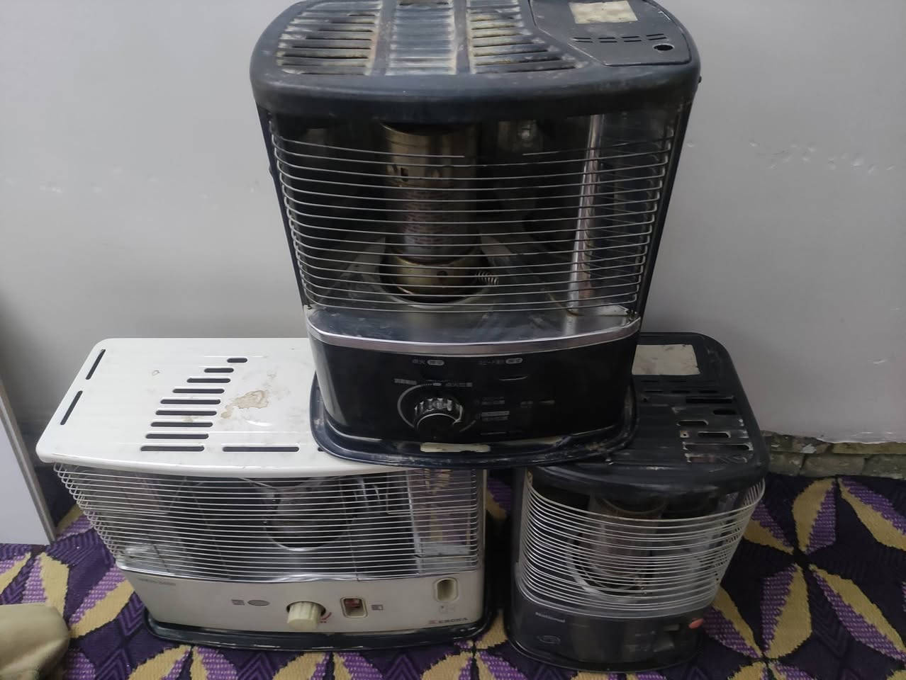 صوبات عدد تلاثة للبيع
مكاني الغزالية *********** واتساب ماعندي مازنجر
