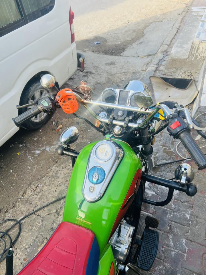 ستوته جمره موديل 23 طالعه ب 26
سلام عليكم ستوته جاهزه وكامله جانت متروكه ٣ اشهر حتا باتريها گعد بعدهي ع وضع الشركه اوراق اصولي كفاله عامه بدي مكينه شاصي وانضف من الصور 
طالعه من الاخوين 
مكاني البصره حيانيه 
سعر 2700 وبيها مجال بيع مستعجل 
رقمي ***********
