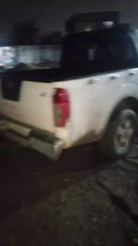 للبيع نيفارا 2009. 07871285601