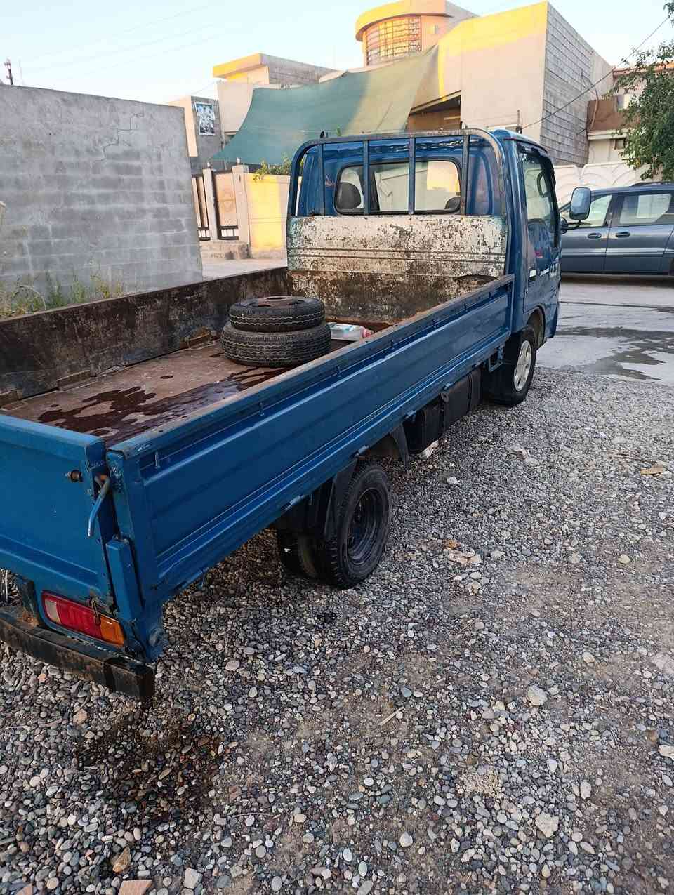 كيه حمل موديل 2001 سياره كير مكينه جديد جهاز للشغل سياره ما متعوبه شرط سياره جهازه من كلشي كبل للشغل كهربائي كله كامل سياره حلوه ونضيفه سعره 63, أو بيه مجال المو شراي لا يتعبني ***********

