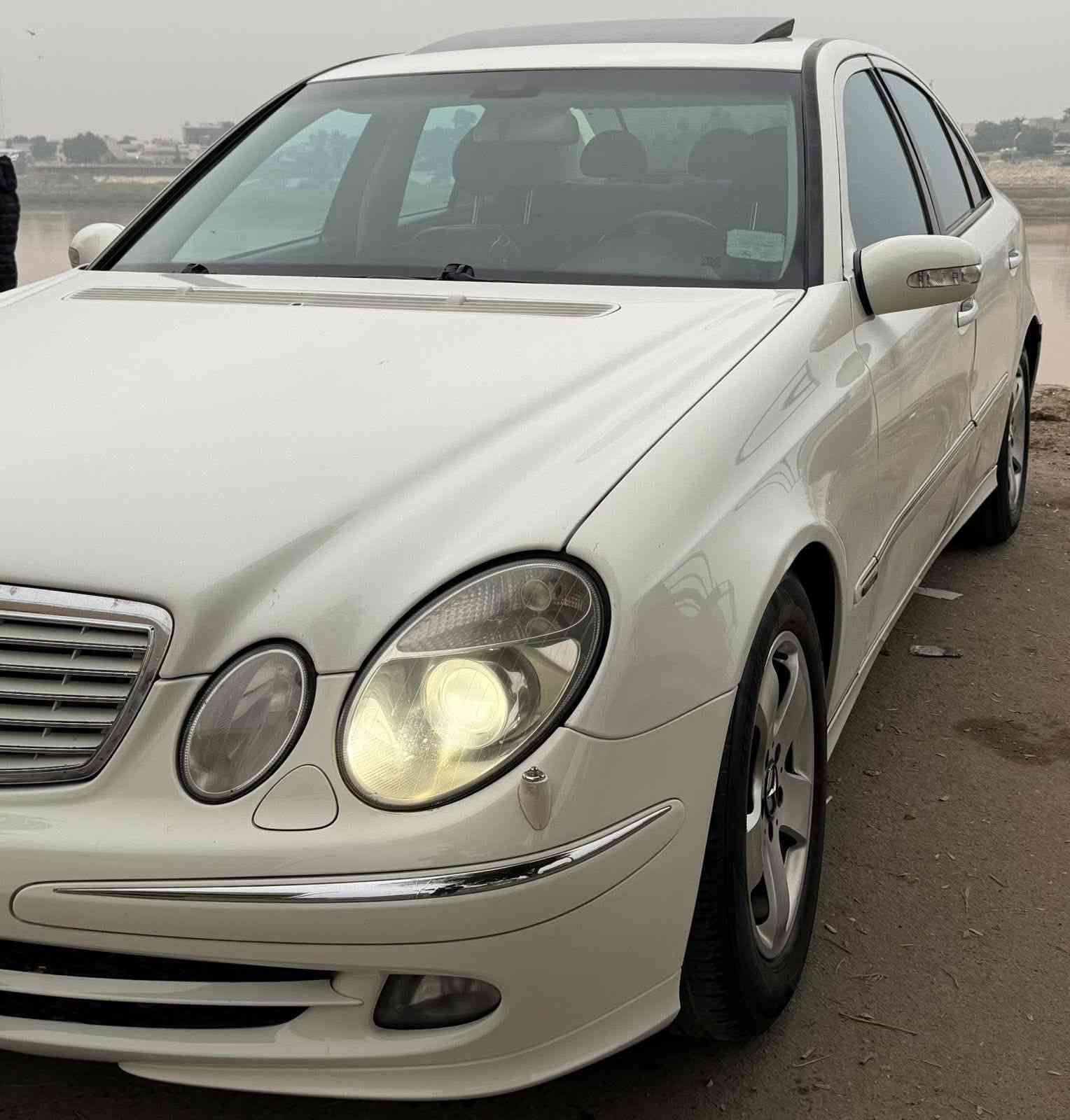 السلام عليكم للبيع فقط مرسيدس W211  حجم 500 محرك V8 وارد يابان فول موصفات قطعتين صبغ فقط محرك كير حداديته تبريد كهربائيات حداديته كله جاهزه محرك  وكير وضع شركه 
فول موصفات سلايد طكتين برده كهرباء كشنات كهرباء وهيتر لايت زنون مري شفط ويل الخ ... 
رقمه كركوك قرار 48 فقط وكاله محفوصه وبيه كتاب تسجيل وعأئديه فقط بدون تحويل فقط وكاله 
مكانه بغداد العطيفيه والسعر 73 ورقه 
***********
