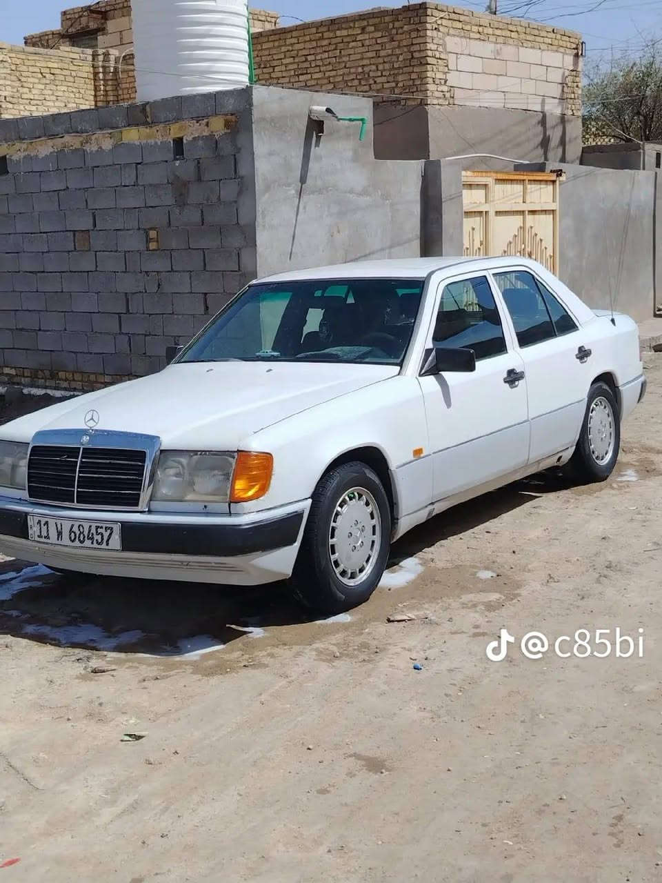 السلام عليكم مارسدس دب للبيع موديل 89 مكينه 3000 الاستفسار علئ الرقم ***********
