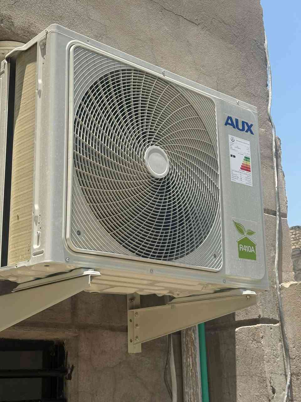 اوكس
للبيع 
مستعمل اقل شهر 
جديد جدا وبي ضمان
غاز 410 كامل على افحص وأفتح 
بغداد سعر 600 
*********** واتساب

