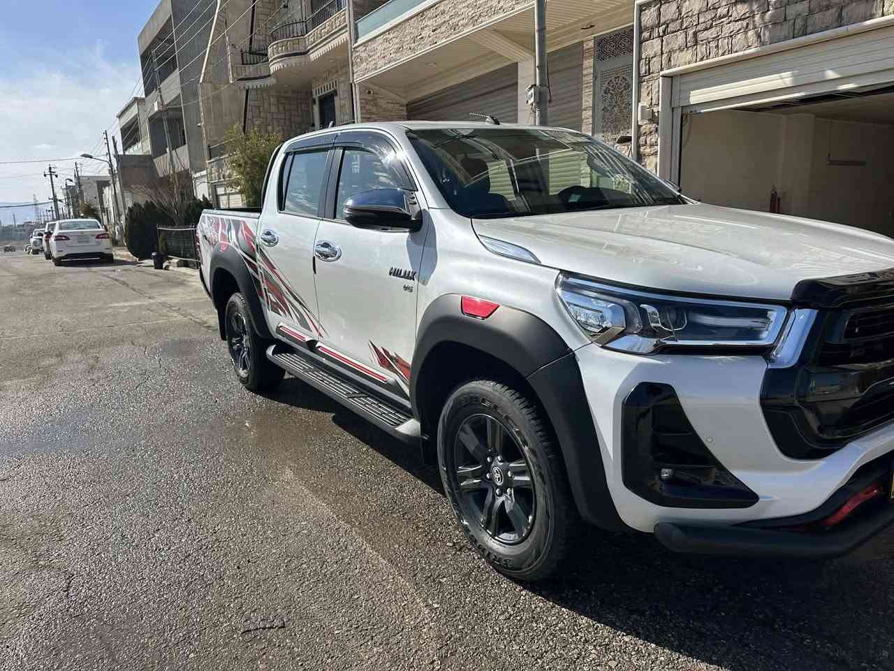 TRT فول مواسفات شركة جيهان
موديل 2025 سلندر 6
ماشي 13 الف باقي ظمان و سيرفز مجاني 

استلم من شركة 
مكفوله كفاله عامه من شخط و رصعه و كل شي مابي

بيتاق بانزين كركوك وياها 
سعر 398 ورق و مجال 
***********
