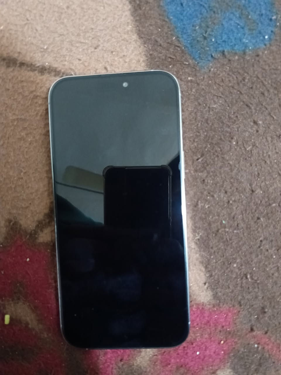 سلام عليكم ايفون 17 اماراتي  السعر ،300 رقم التليفون ***********
