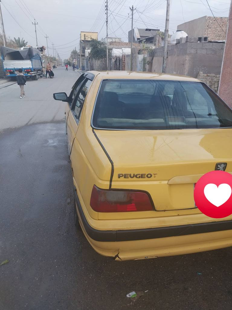 السلام عليكم بيجو باص موديل 15 مكفوله من صبغ وضربه وتبديل ناقصها زوج تايرات فقط صدر جديد تخم دبل جديد تبريد شغال باتري جديد مصفره هيه وغرامات ومطلوبه هيئه 3 اشهر تحويل شوكت متريد السياره اسمي  العنوان بغداد السعر 40 وبيها مجال بسيط ... الرقم ***********
