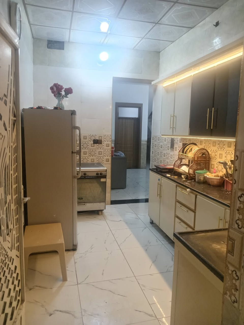 مشتمل طابق واحد للبيع مساحة ١٢٥ م شارع ١٠ م الموقع حي الشهداء ب ٢١ بناء طابوك الأرضية سيراميك
السعر ٦٨ وقابل للتفاوض
للاستفسار الاتصال على الأرقام التالية
***********
***********
