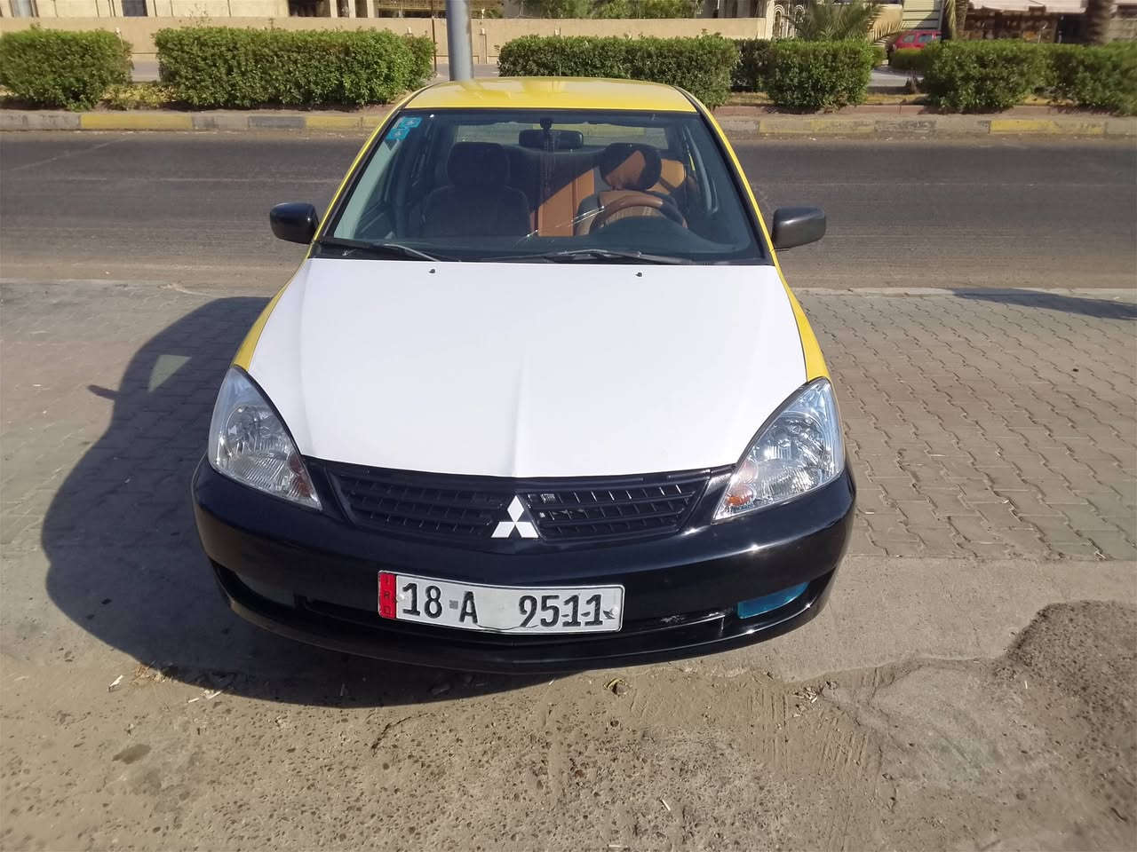 سلام عليكم شباب لانسر موديل 2010 شركة عامه مكفولة من الضربه بيها صبغ قطعه فقط ودواير خلفي مكينه بيها لاستيك ولف كير اوتو توه شاده جديد صدر امامي وخلفي تبريد جديد تخم تاير جديد سنويه ورقام هيئة جدد مصفره تحويل مباشر مكاني بغداد شارع الكفاح قرب كراج النهضة ملاحضه خاص ماجاوب وتساب مفتوح السعر   62.  وبيها مجال  ***********.         ***********
