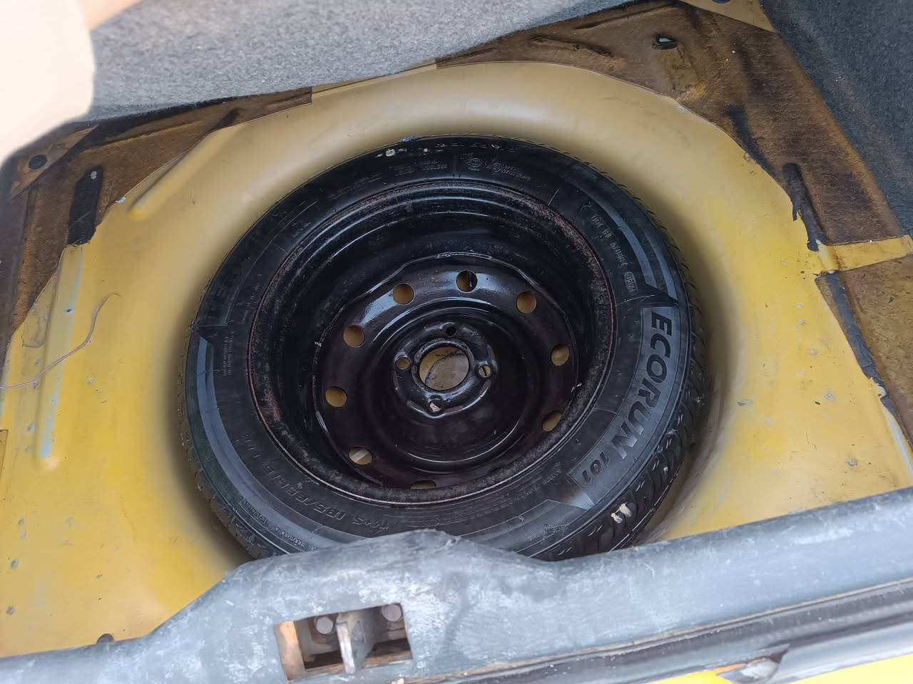 سمند موديل 17 سياره جاهزه ماناقصه برغيي كربائيات كله شقاله كير مكينه جدد حداده جديده تخم تاير جديد سياره مال جناي مكاني الزبير السعر 45غير متواجد علفيس رقم ***********
