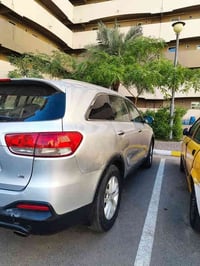 كيا سورنتو موديل 2017 ماشية 75الف ميل سيارة على أيدي من البيت للدوام  ...