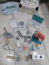 مختبر طبي • خشبي • للأطفال