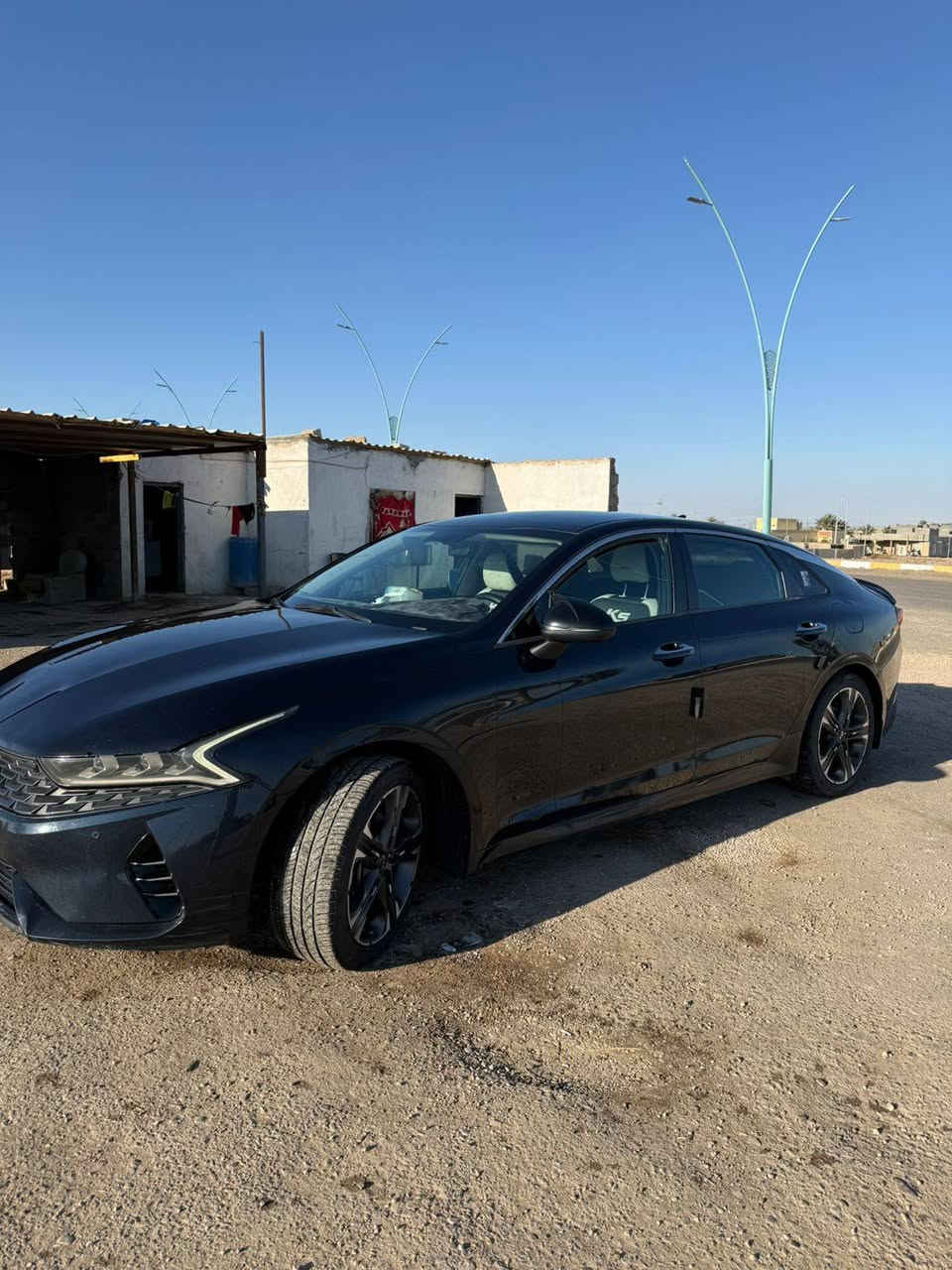 سلام عليكم
كي فايف 2021 k5  خليجي  
محرك ٢٠٠٠ دوش 
فول مواصفات عده الفتحه 
بصمات عدد ٢
تشغيل عن بعد 
بصمه ابواب
جام كهرباء 
بردات خلفيه بلادي 
رادار امامي 
مثبت سرعه
كامره خلفيه 
تنبيه مجسم 
شاشه كبيره
ماشيه ٢٤٠ 
ملاحضه (بيه طخه بصيطه جدآ ب الجاملغ الخلفي بسبب سوء فهم انصبغ الجاملغ كله يعني قطعه +بارد شبر جوه بل باب الخلفي  ) 
(محرك وكير وصدر كفاله عامه واتعهد سياره جديده بمعنه الكلمه)  
رقم بغداد بأسمي تحويل مباشر 
موقع: الرمادي 
رقم الهاتف؛ ***********
سعر: ١٧٣ ورقه
