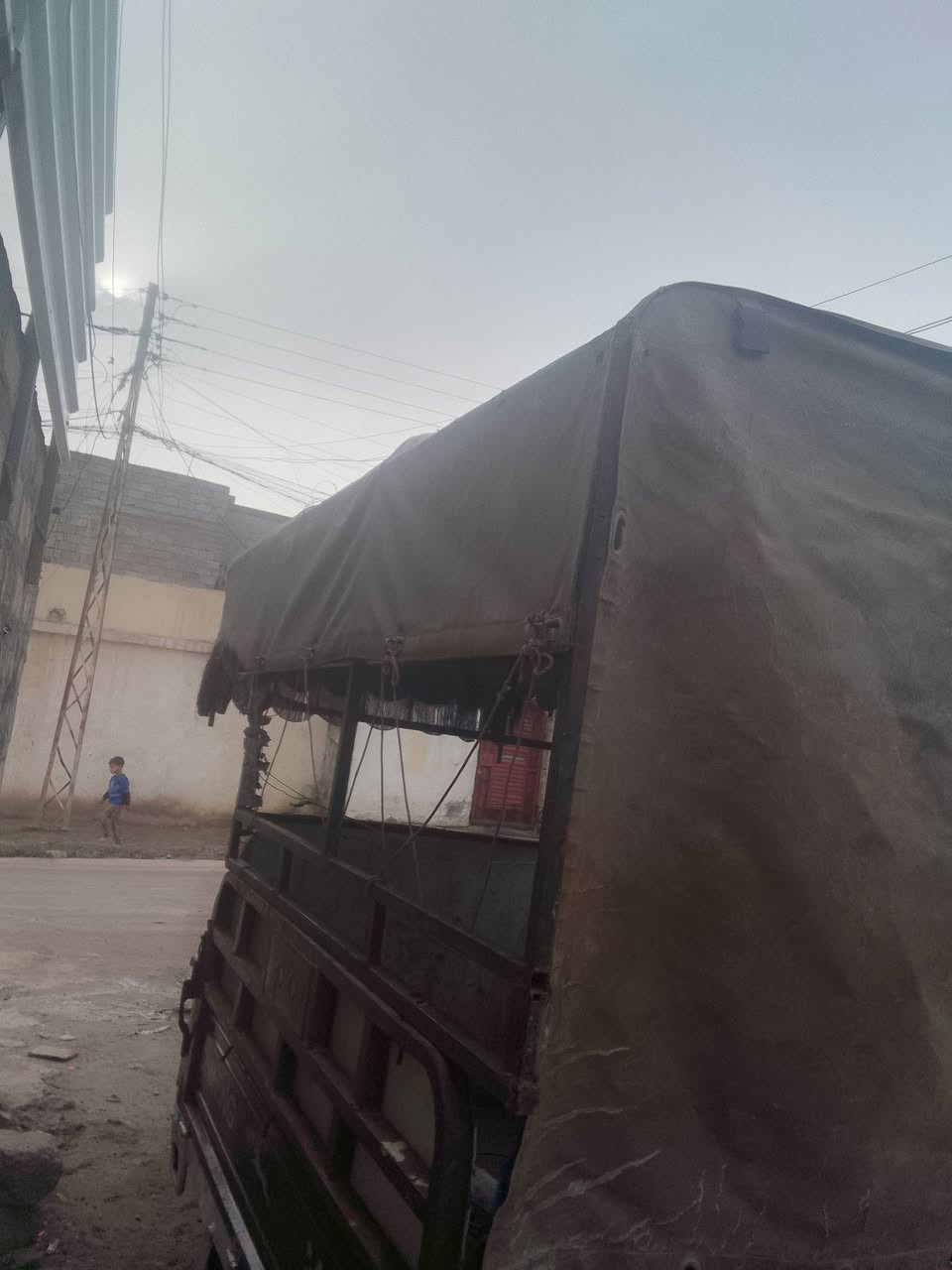 السلام عليكم محجل للبيع 75
***********
