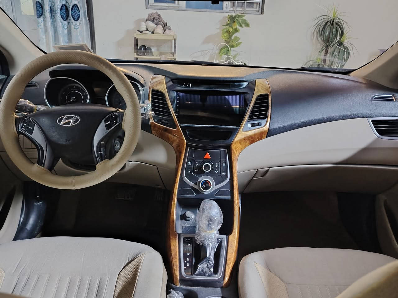 رقم قادسية
 بانوراما
شاشة
 تحكم بالاستيرن
 حدادية جديدة وكالة
 تخم  تاير جديد
بيها ربع بنيد صبغ
وشبر بالجاملغ أمامي جهة العبري
وهلال بالجاملغ الخلفي
السعر ١٢٠ وبيها مجال
الاستفسار الإتصال على الرقم ***********
