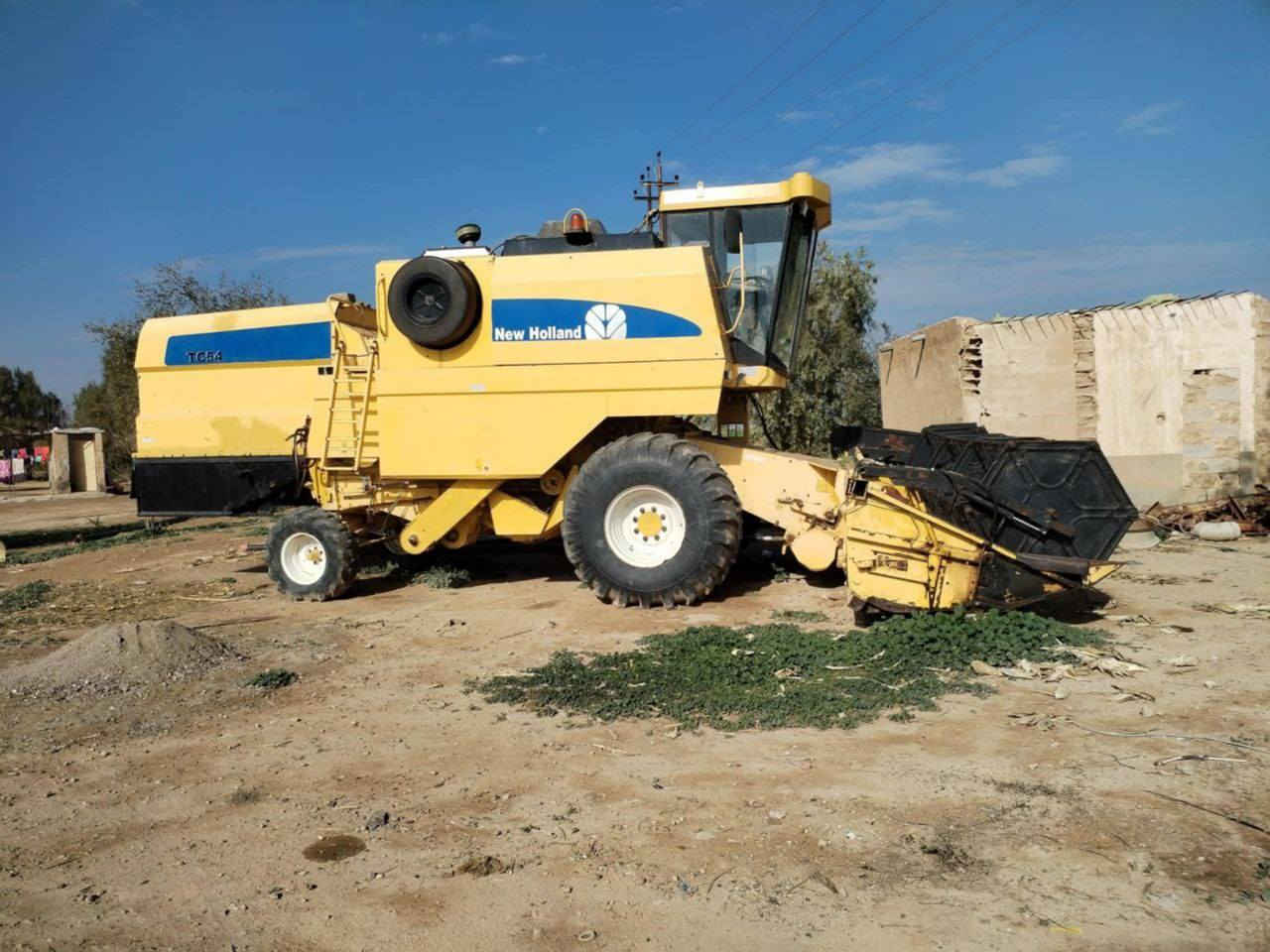 حاصده 2005رقم صلاح الدين TC54تحويل مباشر مكفولة محرك كير اكسل مكفوله من الحيم جاهزه حالين بل حصاد مكان ديالى السعر 45مليون لاستفسار ***********
