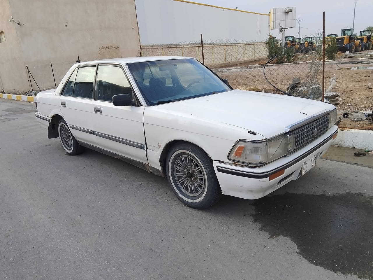 للبيع او مراوس سيدان تكم مديل 1988 رقم نجف صدامي
تحويل ثاني يوم راعيه موجود مكينه وكير ففتي 2ونص مكينه جديده شرط كير ضعيف عل بك ماترجع حداديه جديده تخم تاير جديد باتري جديد كهربائيات شغاله غرفه نضيفه دشبول مازده محور جديد سياره  نقصه بس الكير حلوه ترايك وين ماتريد مكفوله من الكصه ونقل جثه والصوليات السعر مناسب 24 ورقه وبيه مجال قليل مكاني ناصريه مركز الشراي يتصل وبخدمته وهاذ رقمي واتساب موجود ***********
