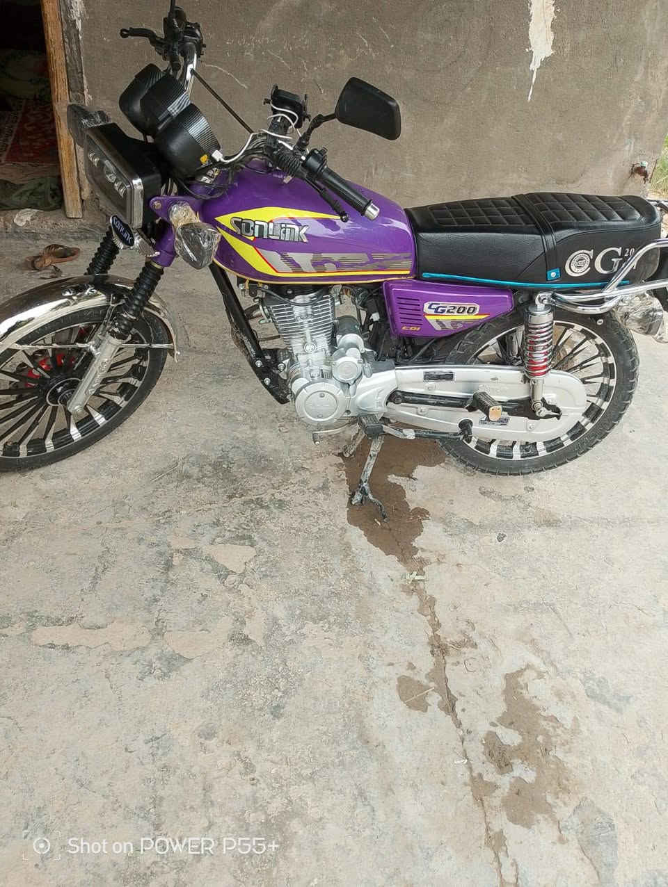 سلام عليكم دراجه ايراني سونك مكينه 200 بعدها زيرو ماشيه 1000 كيلو مكينه بجيس شلعه ومعدل موديل 25 نهايه ال 25 عارضها ب 875 بيها مجال حك جيتك مكاني بغداد رقمي ***********
