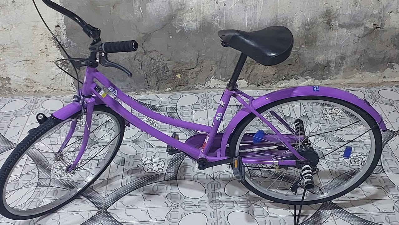 بايسكل للبيع ٨٠ حجمه ٢٤ وبيه مجال ***********

