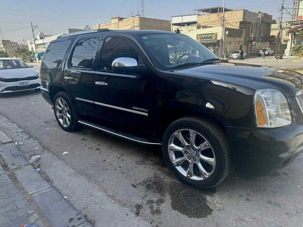 GMC للبيع جي ام سي يوكن دينالي فول مواصفات اعلى فئه
موديل 2014 اصل
مكفوله ماعدا الجاملغ الخلفي صبغ وباب الجنطه مبدل بلادي 
فول مواصفات للاخير حته نقطه عمياء ورادارات بيه والمراي قلاب من ترجع بگ
رقم بغداد مشروع وطني اصوليه
السعر 250 وبيه مجال
المكان النجف الاشرف
للتواصل  ***********
