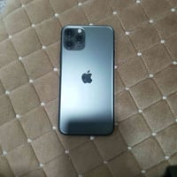 iPhone 11 Pro للبيع مبدل بس شاشة والباقي كلها على البلادي البطارية 93 ...