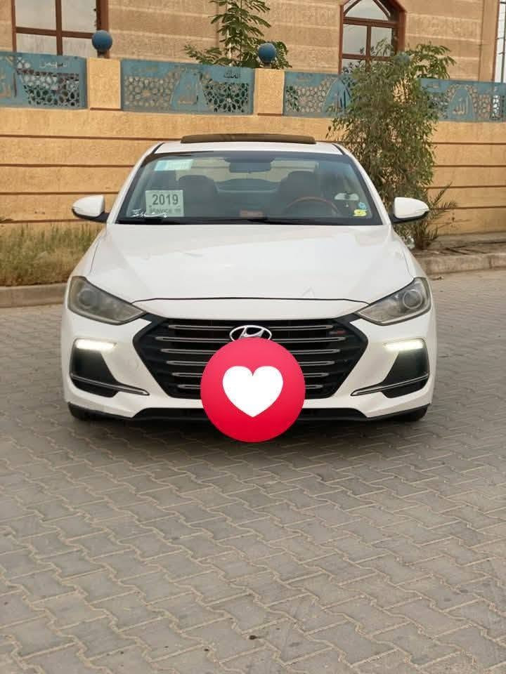 السلام عليكم للبيع فقط النترا خليجي مديل 2019رقم أربيل فول مواصفاته فتحه بصمه تحكمات جليد اشاير حساسات كامرات رادار محرك 2000 فول مواصفات بيها جاملغ صبغ ونص باب ملاون والباقي كفاله مكفول كير مكينه تبريد حداديه تخم تاير جديد شرط سعر السياره 135 بيها مجال مكان السياره نجف للتواصل ***********
