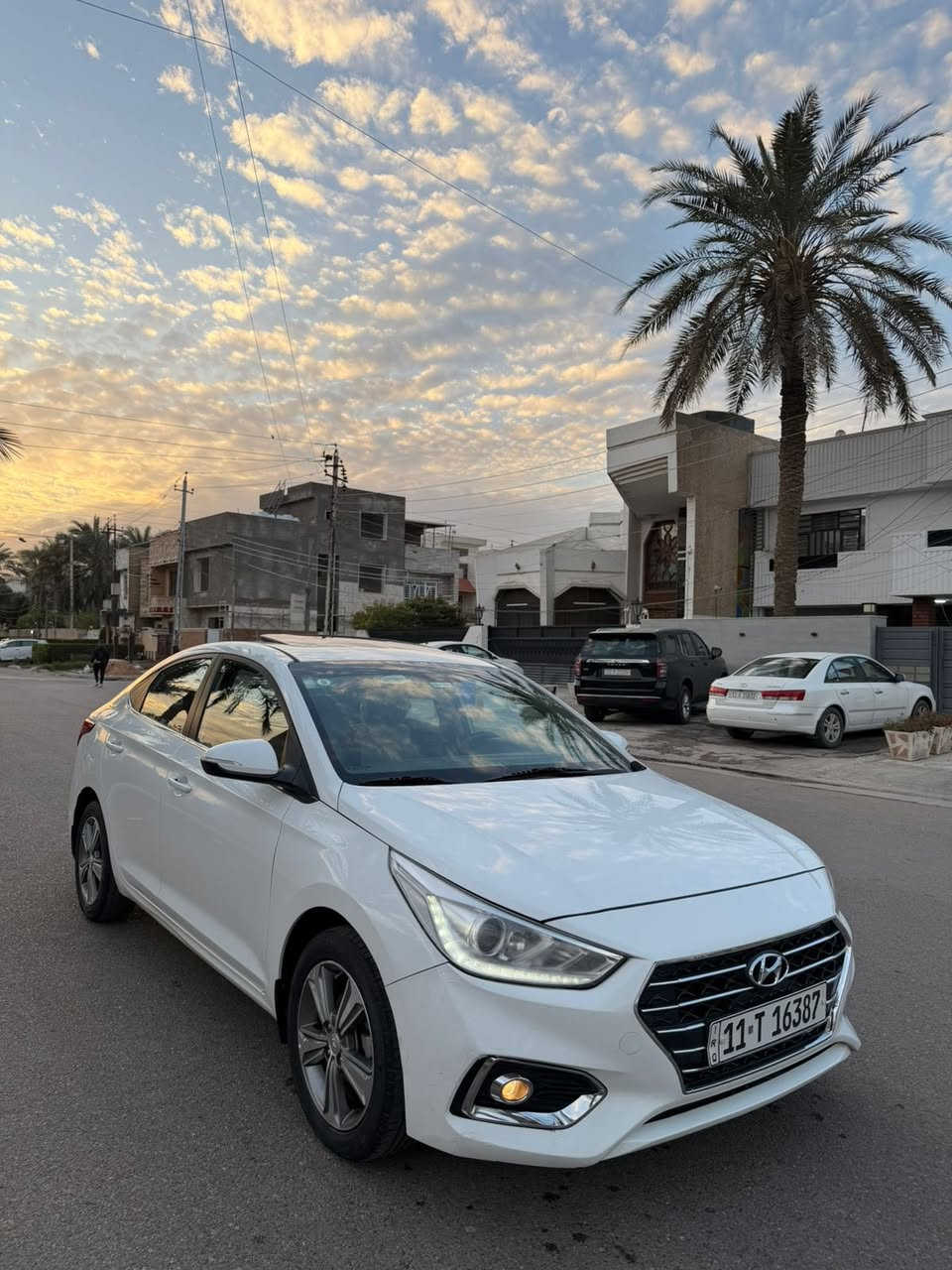 اكسنت 2019 خليجي
بيه خشم الجاملغ الامامي الايمن فقط 
ماشيه 86 
فول موصفات المعروفه 
مكان السياره بغداد السيديه 
السعر 123 
***********
