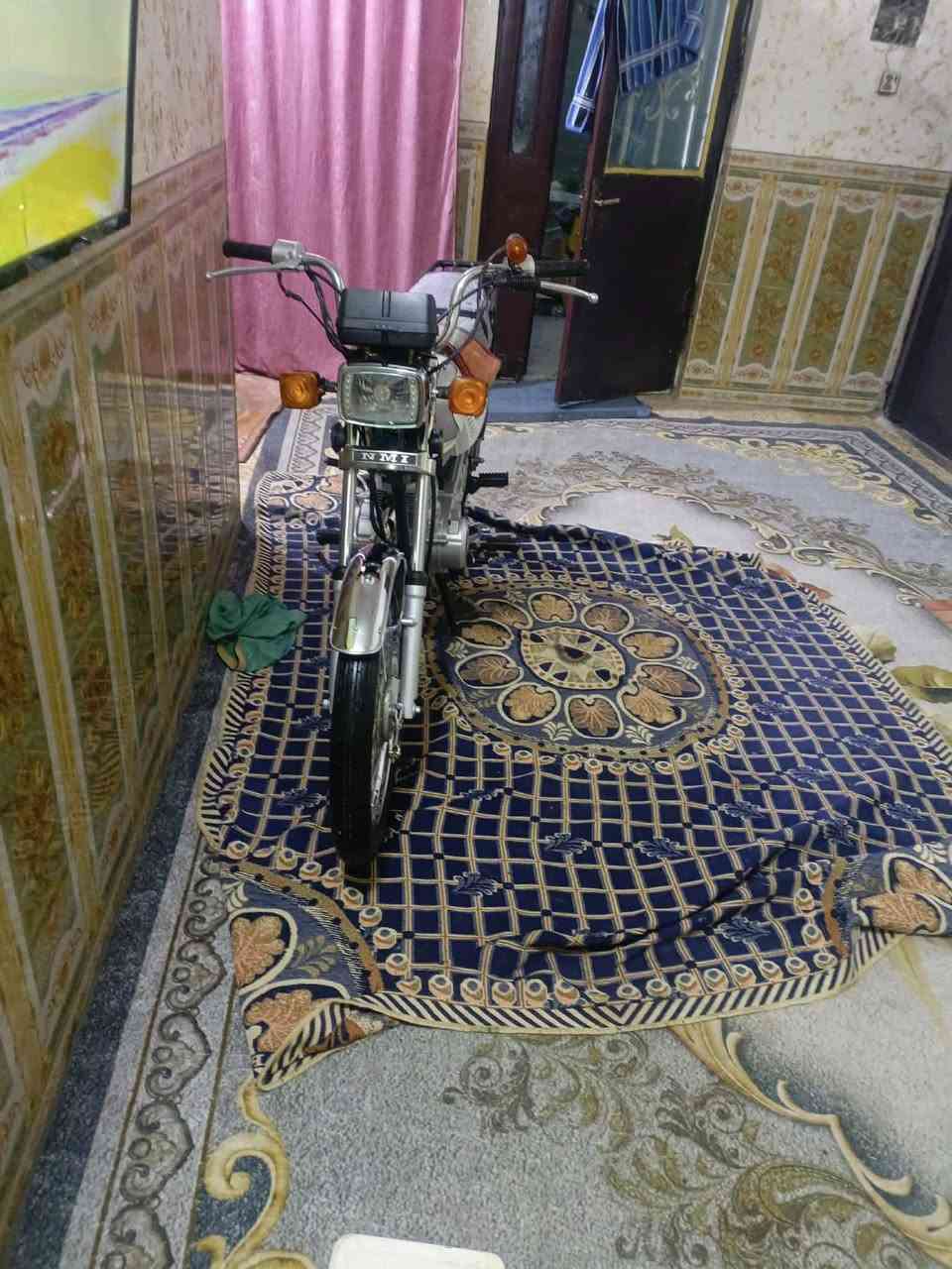 سلام عليكم ورحمه الله وبركاته دراجة للبيع موديل 24تعميرة 25مكينة انتنس برغي ما مفتوح اسعر 800قفل اوراق سكنر مكان كربلا حي العباس الستفسار ***********
