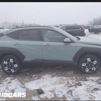 كونة للبيع مديل 2024دخول جديد حادث خفيف مثل ما موضح بالصور  مكينه 2000...