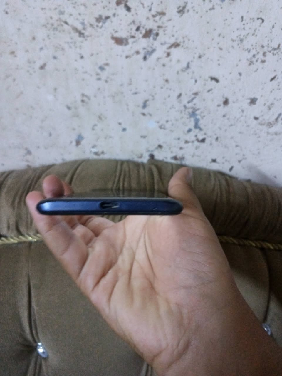 السلام 📞عليكم  تي سي ال📞 موبايل حيل نظيف فقط صوت مابي📠 بس شاشه بها فطر ذاكره 32💡 موبايل السعر 📲40 بمجال📠 تواصل📞 على هذا الرقم ***********.     ***********
