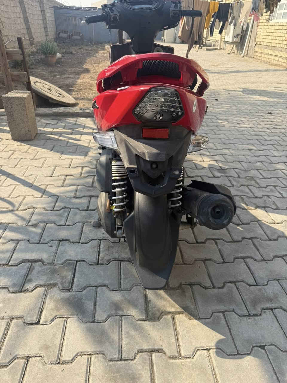 السلام عليكم 
دراجه جي تي ار  مديل 14 للبيع
مكفوله كفاله عامه مابيها نقص
دراجه رمبه ماصار هواي من منزلها
السعر مليون 150 وبيها مجال 
مكاني بغداد الشعلة الصدرين
***********
