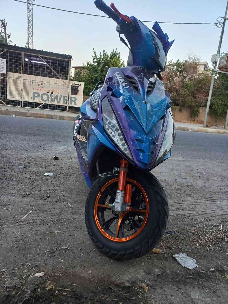 للبيع دراجه نضيفه كلشي بلادي
***********
525 بيها مجال بسيط
