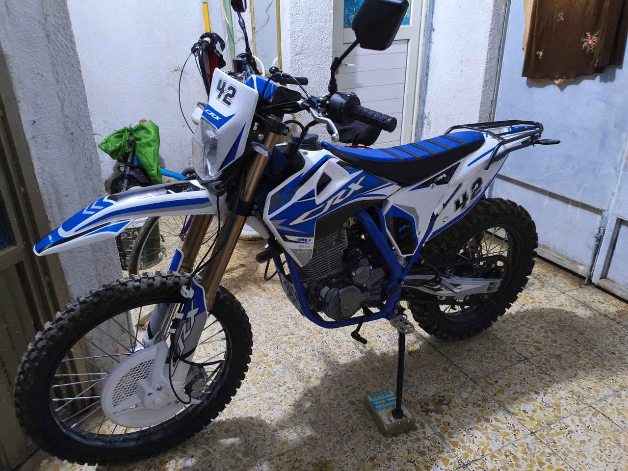 السلام عليكم دراجه قفاز 2025 صيني للبيع بس وصل نضافه 100/100 مكفوله السعر مليون 700 وبيه مجال أو مراوس حسب القناعه ***********
