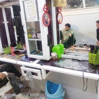 ميز حلاقه للبيع تصال عل رقم 07831556809