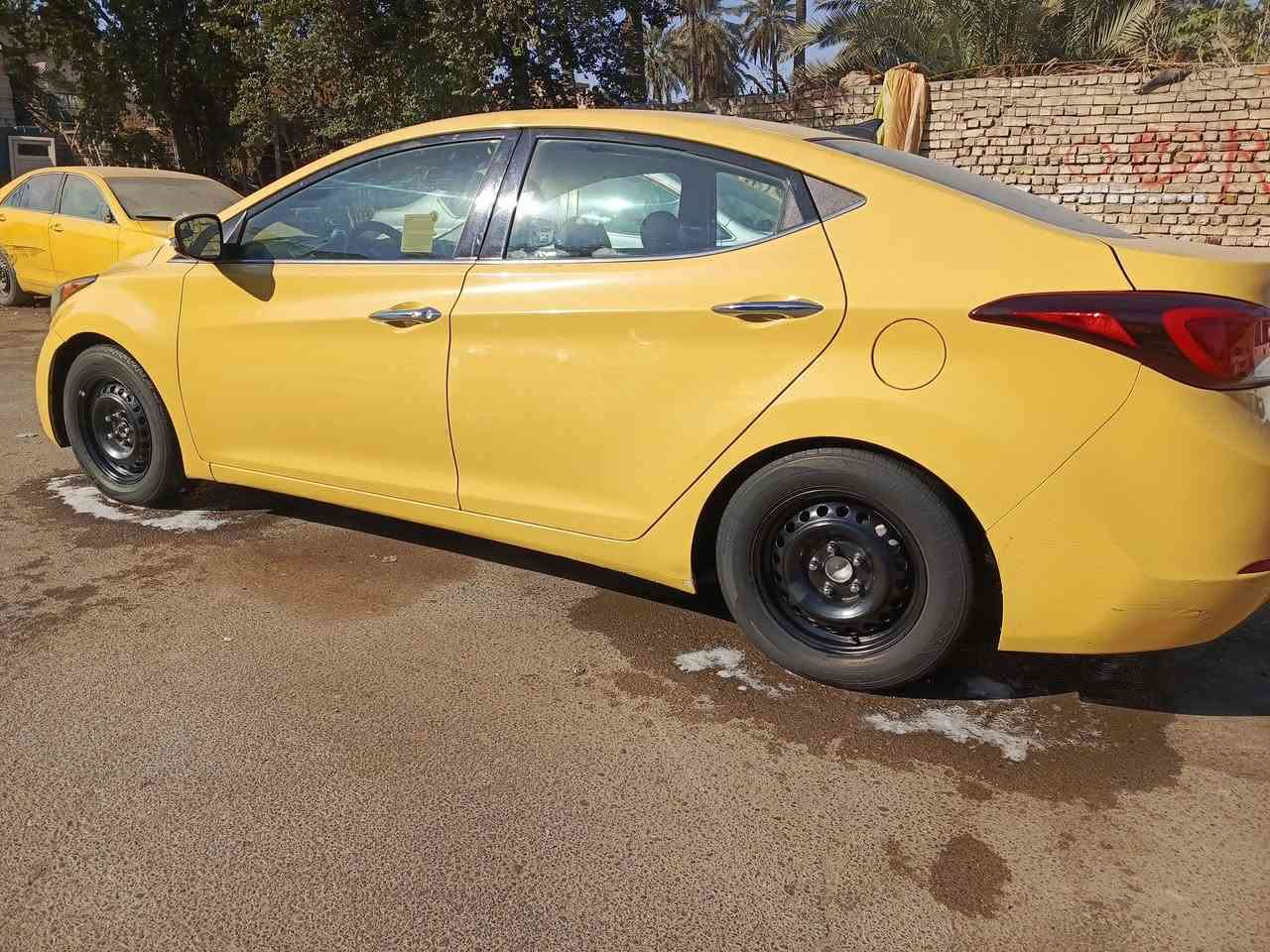 السلام عليكم للبيع النترا ٢٠١٦ فول لمتد بصمه عده الفتحه كير ومكينه مكفوله تبريد ثلج ليبل واحد صور حادث بلمنشور مكاني الأعظمية سعر ١١٠ وبيه مجال ***********
