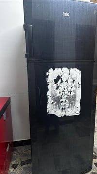 ثلاجة • أجهزة منزلية