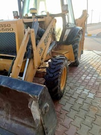 حفارة SK580 • تايرات جديدة • الانبار