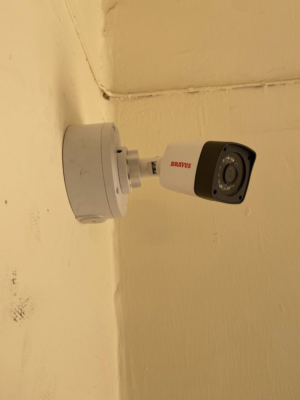 من أعمالنا في أبو غريب
إعادة تنصيب وترتيب كاميرات مراقبة لمدرسة في منطقةالزيتون مع إضافة راك 4U
شغل منظم، أسلاك مرتبة ونظام ثابت يخدم لفترة طويلة بدون مشاكل

الترتيب مو شكل وبس…
الترتيب = أمان أعلى + صيانة أسهل + عمر أطول للأجهزة

للتواصل 📞
***********
***********
