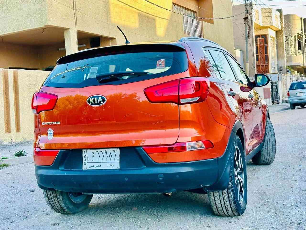 السلام عليكم 
سبورتج ٢٠١٥ خليجي 
بنوراما
محرك ٢٠٠٠ دوش 
مكفوله من صبغ  
فقط بارد حافة جاملغ السكن 
سياره كلش جديده 
سماعات دمام امامي
لد امامي 
كامري
نزول منحدرات
ايكو
حساس خلفي 
فول تحكمات ستيرن 
غرفتها جديده جدااا
تخم تاير جديد 
صدر جديد 
تبريد  ثلج 
مري شفط واشاير
رقم بغداد مشروع وطني سنويه جديده  باسمي تحويل ثاني يوم 
مكاني الدورة 
سعرها 145$  مجال بسيط 
رقمي*********** بغداد, العراق
