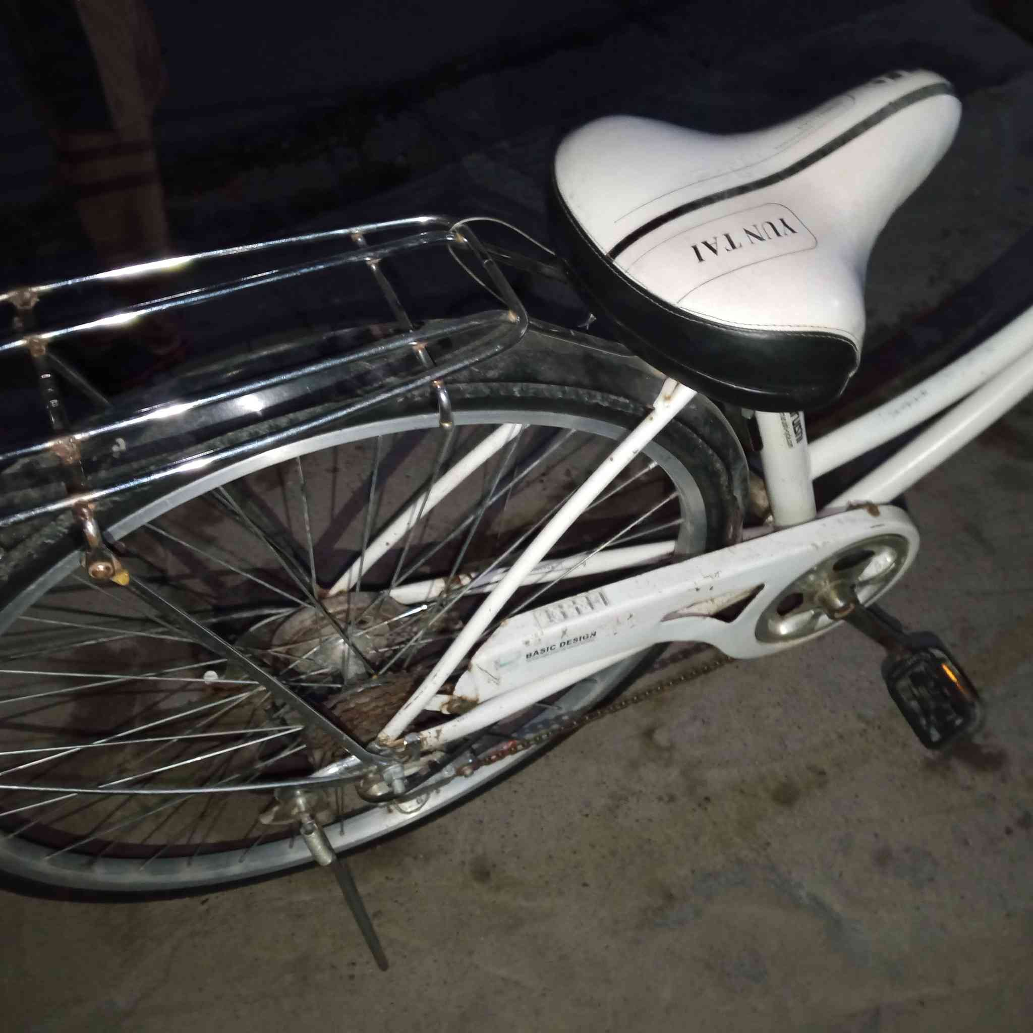 السلام عليكم بايسكل للبيع الحجم 27 الرقم الهاتف‏‪***********‬‏
