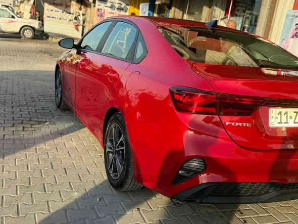 السلام عليكم من رخصة الادمن المحترم
كيا فورتي ايل اكس اس ٢٠٢٤
  Kia forte LXS 2024
مواصفاتها معروفه ميحتاج اذكرهن
ماشيه ٢٥ الف مايل
حادث امريكا موضح بلصور بس بنيد مبدل و الجاملغ راجع بارد 
و انطخت عندي ابغداد باب الصدر و الجاملغ شخط بسيط عندي فديو مصوره و بسببه صبغتهن.
السعر 15500 و بيها مجال قليل للشراي 
للاستفسار الاتصال على الرقم متوفر واتساب :***********

