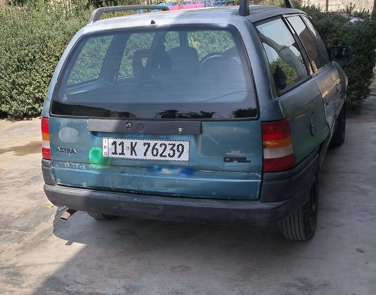 اوبل استرا موديل 93 بأسمي رقم بغداد دولي لل 31 سياره بلاديه بدون ضربه مكينه 1600 نوزل جام الامامي كهرباء تخم تاير داخل نضيف صدرها نضيف باتري جديد السعر 35 وبيها مجال التواصل على هذا الرقم ***********
