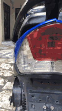 دراجه ماكس عدله للبيع مكينه مكفوله كفرات تجاري رايده 500وبيه مجال مكاني جسر ديالى الجديد السايد الواحد خلف جامع الامام علي***********
