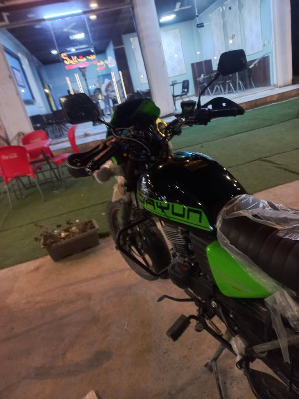 للبيع دايوان زيرو صار 5 ايام مشدود ماشي قليل جدأ 
السعر المطلوب مليون 450 ***********
